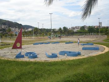 relógio do sol no antigo parque tancredão em vitória