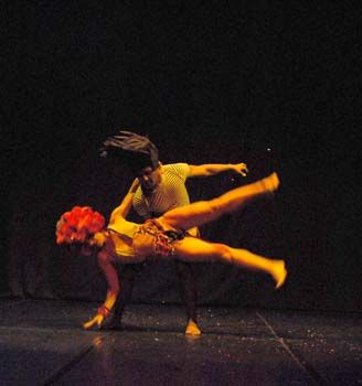 Dança contemporânea da Fafi