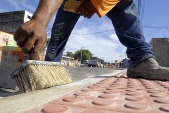 Obras de ampliação da Avenida Fernando Ferrari