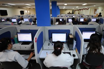 Callcenter da prefeitura na Ilha de Santa Maria