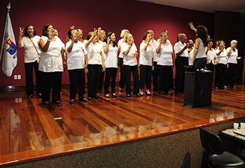 Coral Recordar é Viver de Maria Ortiz