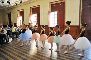 Encerramento das oficinas de dança na FAFI