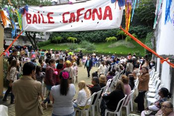 Baile Cafona