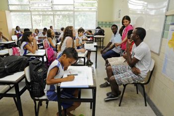 Angolanos na EMEF Ceciliano Abel de Almeida