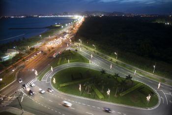 Iluminação de Natal na Orla de Camburi