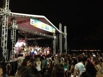 Mar da Música palco de Camburi