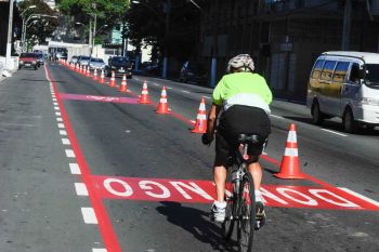 Ciclofaixa que liga o Tancredão a Rua de Lazer