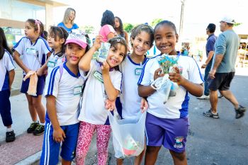 Alunos visitam Feira Livre