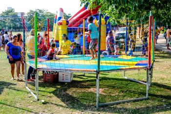 Projeto Brincar nos Bairros no Parque Pedra da Cebola