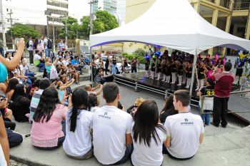 Apresentações de atividades de dança na Fafi