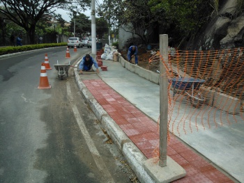 Calçada entrada Ilha do Boi