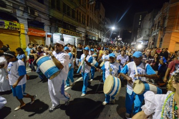 Cortejo com banda de congo segue para Fafi no Viradão Cultural