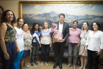 Prefeito recebe mulheres do Serviço de Inclusão Produtiva