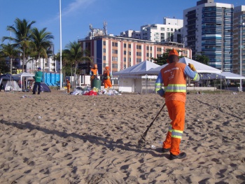 Limpeza de Camburi após Réveillon