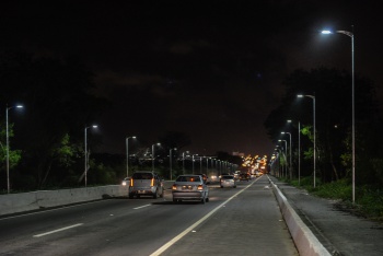 Nova Iluminação Reta do Aeroporto