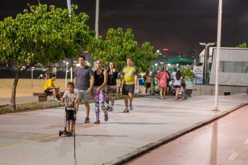 Sinalização no Calçadão de Camburi e Ciclovia