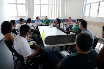 Comunidade do skate em reunião com o prefeito Luciano Rezende