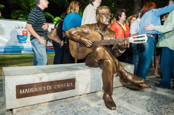 Inauguração da estátua de Maurício de Oliveira
