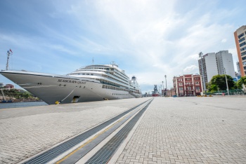 Navio de Cruzeiro no Porto de Vitória