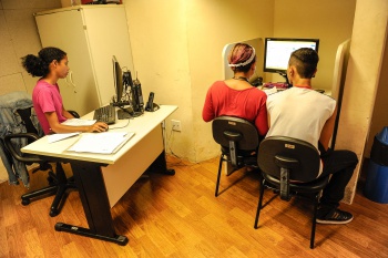 Laboratório de Informática na Casa da Juventude
