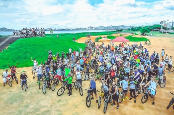 Pista de Bicicross no Parque Zé da Bola