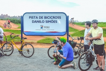 Pista de Bicicross no Parque Zé da Bola