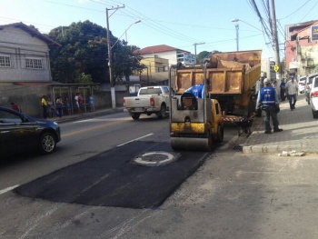 Tapa-buraco na Avenida Maruípe
