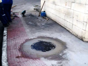 Walmart Troca de tampa de poço de visita