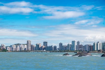 Vitória vista do mar