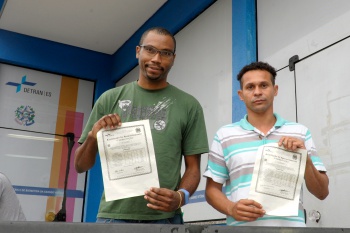 Ex-moradores de rua Fazem teste de habilitação no DETRAN
