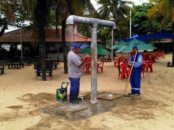Chuveiros das praias da Capital ganham manutenção antecipada