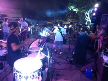 banda se apresentando em santo antonio