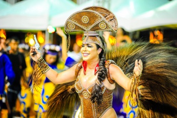 Desfile da Escola de Samba Chega Mais no Carnaval 2018