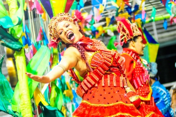Desfile da Escola de Samba Chega Mais no Carnaval 2018