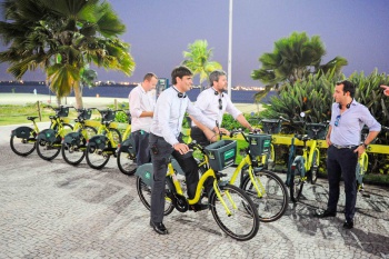 Representantes da cidade de Sevilha em visita à Vitória