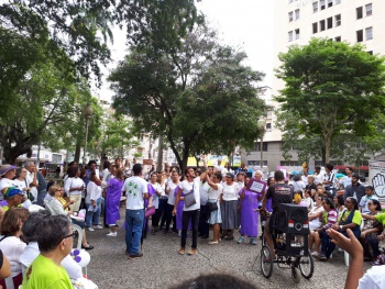 Luta contra a violência contra idosos