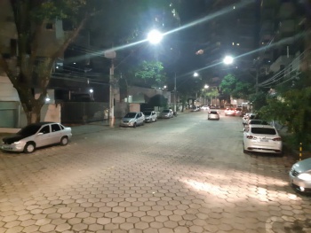 Iluminação na Praia do Canto