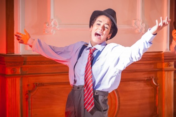 Espetáculo teatral “Miserere Mo Quim Pó”. Apresentação de conclusão da turma do curso técnico em Teatro, Dança e Música FAFI