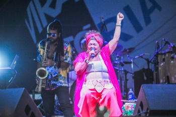 Show Dona Onete