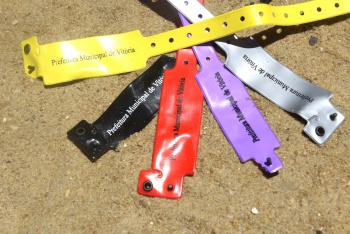 Colocação de Pulseira na Praia Curva da Jurema
