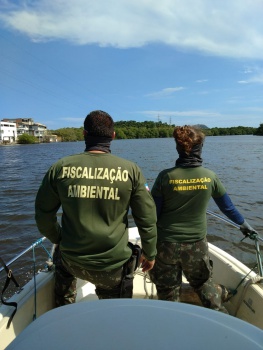 Fiscalização da Semmam nos manguezais durante a andada