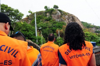 Ação Defesa Civil com Drone no Morro do Jaburu