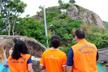 Ação Defesa Civil com Drone no Morro do Jaburu