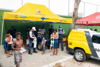 Viva Piedade - Ações sociais no bairro durante o dia 16 de março