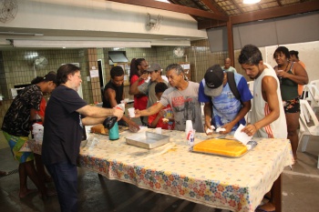 Das ruas para o mundo com café em jardim da penha