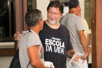 Das ruas para o mundo com café em jardim da penha