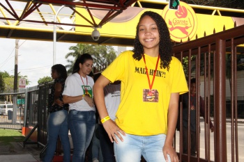 Pro jovem na fabrica de chocolates Garoto