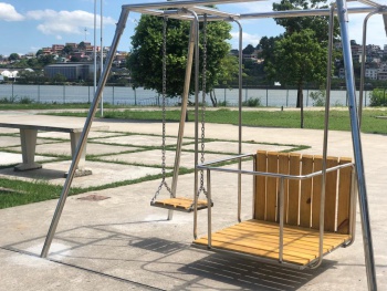 Brinquedos acessíveis no Tancredão