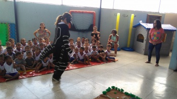 Escolas recebem ações de conscientização e combate à dengue