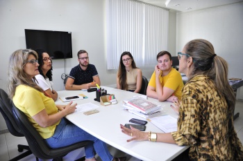 Visita de estudantes noruegueses na Secretaria Municipal de Saúde